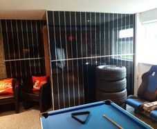 Black sparkle wall/celing cladding