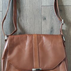 Hotter tan leather crossbody bag