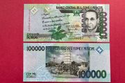 St Thomas &amp; Prince  100,000. Dobras. 2013  Pick.  68c  ( Uncirculated )