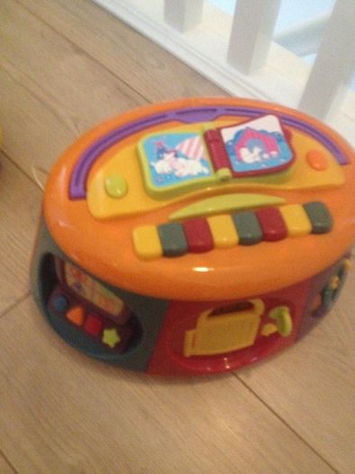 toy musical box