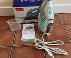 Singer steam iron