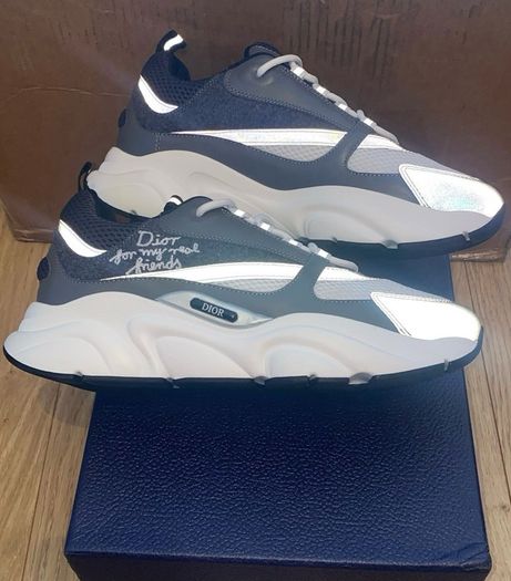 Dior b22