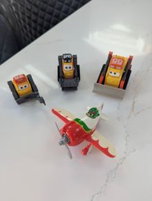 Disney Pixar Cars Planes Diecast x 4