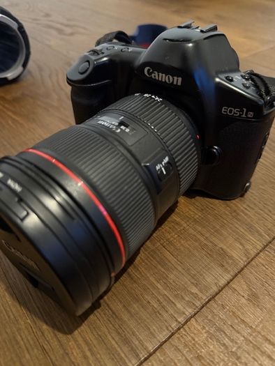 5D Mark III, L Lense, Godox AD300Pro and more