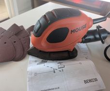 Black + Decker Mouse Detail Sander 55W (Model BEW230) + Sanding Sheets