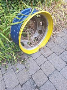 bus wheels!