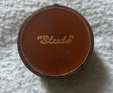 leather box for cufflinks or studs