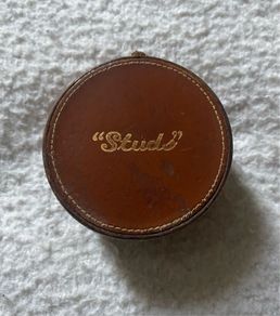 leather box for cufflinks or studs