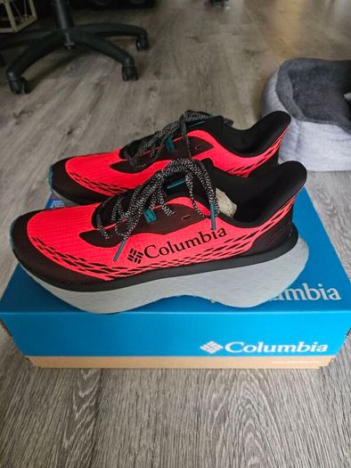 Columbia trekking shoes