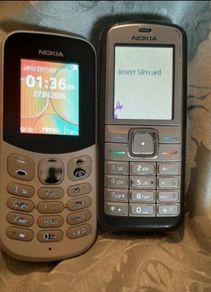 Nokia old skool phones working perfectly