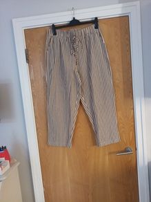 Ladies  Trousers.  S. XL.  New - No Tag.
