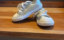 kids converse
