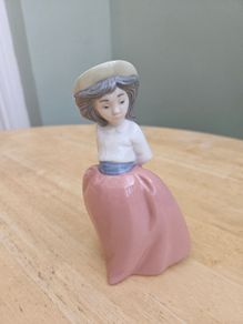 Small Nao By Lladro Figurine