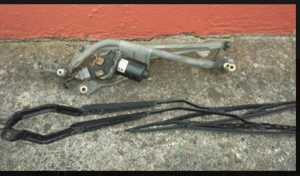 Wiper motors & linkage mechanisms