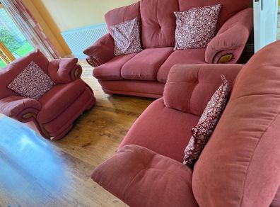 FREE set of sofa & armchairs