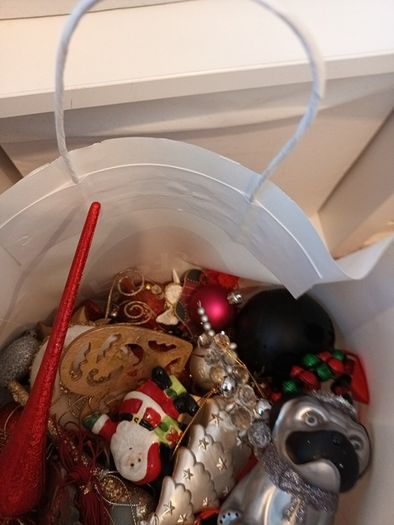 100 christmas decorations