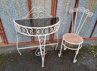 antiques