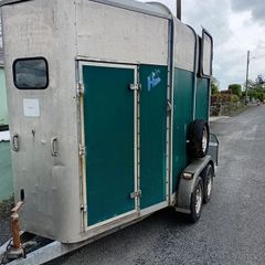 505 horse box