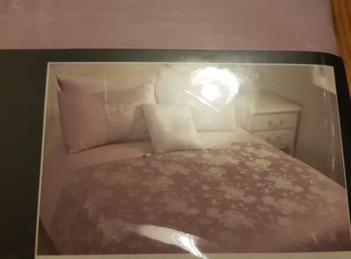 BNIP Pink Double Duvet Cover Set