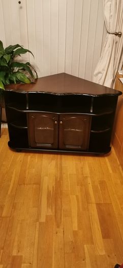 Corner TV unit