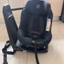 Maxi Cosi Axiss Fix 360. Car seat suitable to 4 years old Image 5