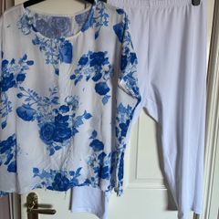 Ladies top & bottoms