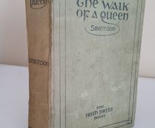 The Walk of a Queen by A. M. P. Smithson (PT238)