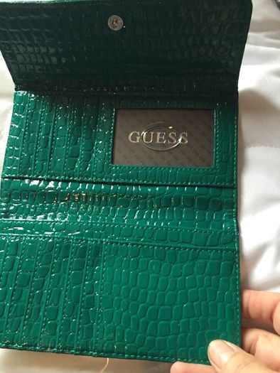 Brand New Guess purse