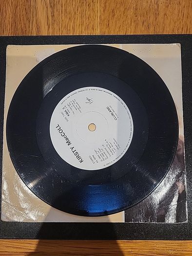 Kirsty MacColl Innocence 7 Inch Vinyl Single