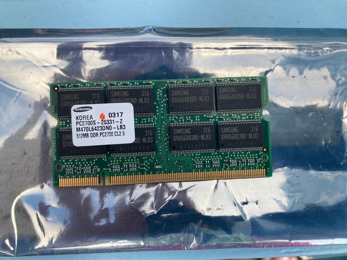 Samsung 512 MB