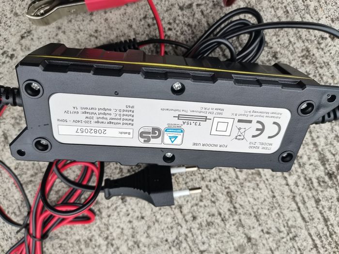 battery charger Trainer