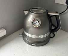 Kitchen Aid Kettle and Toaster