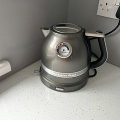 Kitchen Aid Kettle and Toaster