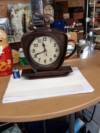 Clock cup of tea shape