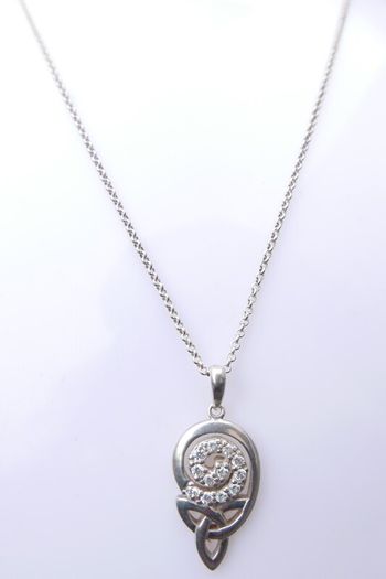 Vintage Celtic Knot Pendant and Necklace length 20" - 5,70g