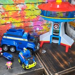 Paw Patrol control tower + big Paw Patrol cruiser + 5x figures + Explorer vehicle