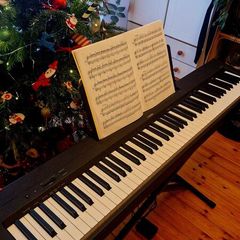 Piano Yamaha P-145