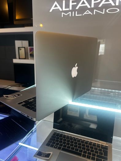 MacBook Air 2015 core i5 128gb Monterey