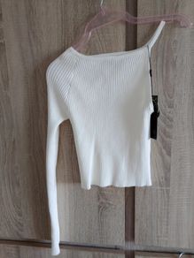 One arm top cream-white strechy size xs s small m