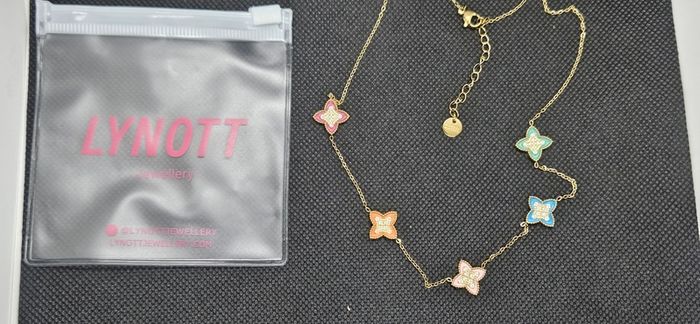 Lynott Multi-Colour Passionate Clover Necklace