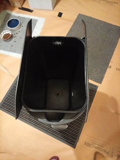 waste bin rubbish recycling