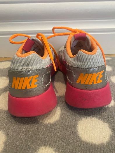 Nike Kaishi Pink, Orange & Silver runners