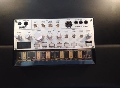 Korg Volca Bass
