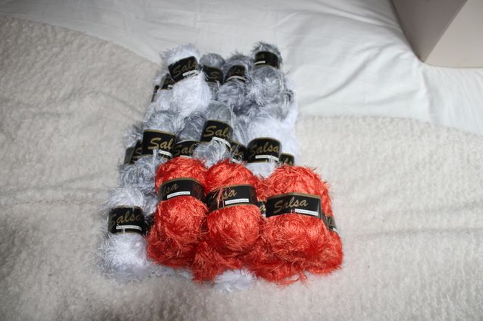Creative Fur Yarn only 1 euro per ball