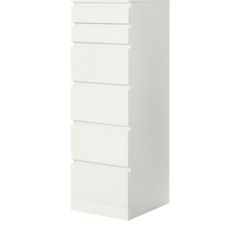 chest of drawers