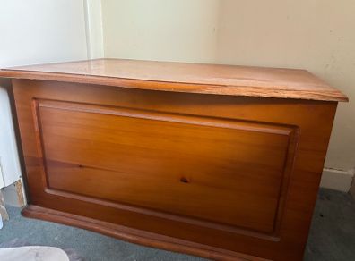 Wooden blanket box