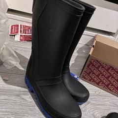 wellies