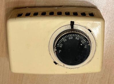 Antique mechanical thermostat