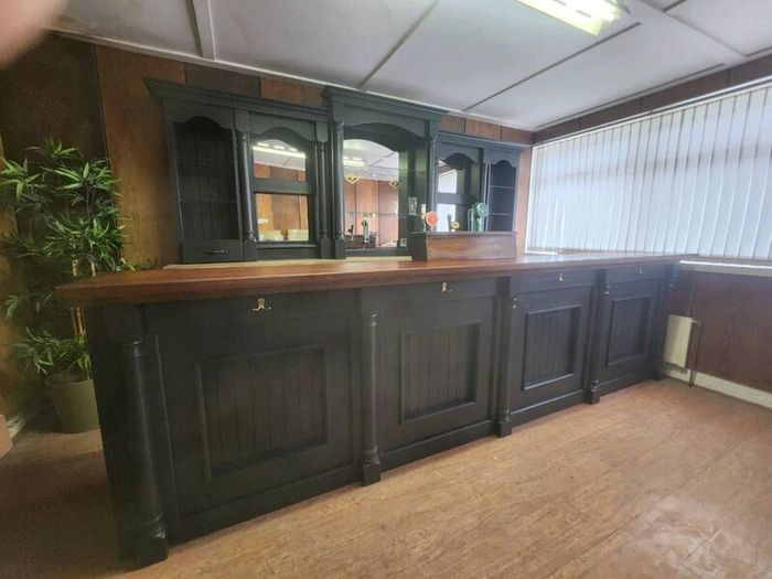 Home/ pub bar