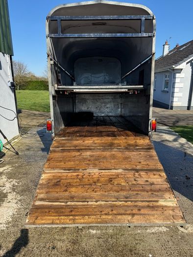 Trailer